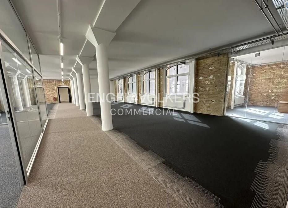 Büro-/Praxisfläche zur Miete 29 € 367,7 m²<br/>Bürofläche ab 367,7 m²<br/>Teilbarkeit Kreuzberg Berlin 10967