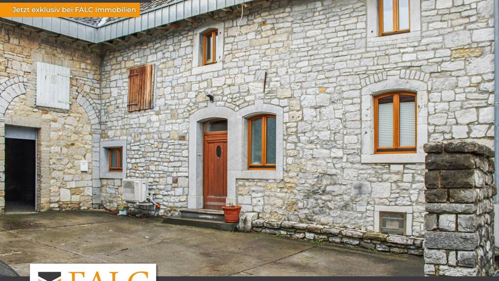 Haus zum Kauf 11 Zimmer 240 m² 2.538 m² Grundstück Breinig Stolberg - Breinig 52223