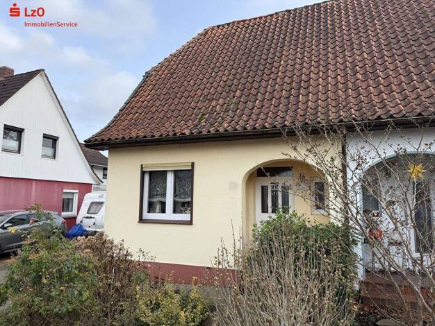 Doppelhaushälfte zum Kauf 129.000 € 4 Zimmer 64,3 m² 468 m² Grundstück Varel 26316