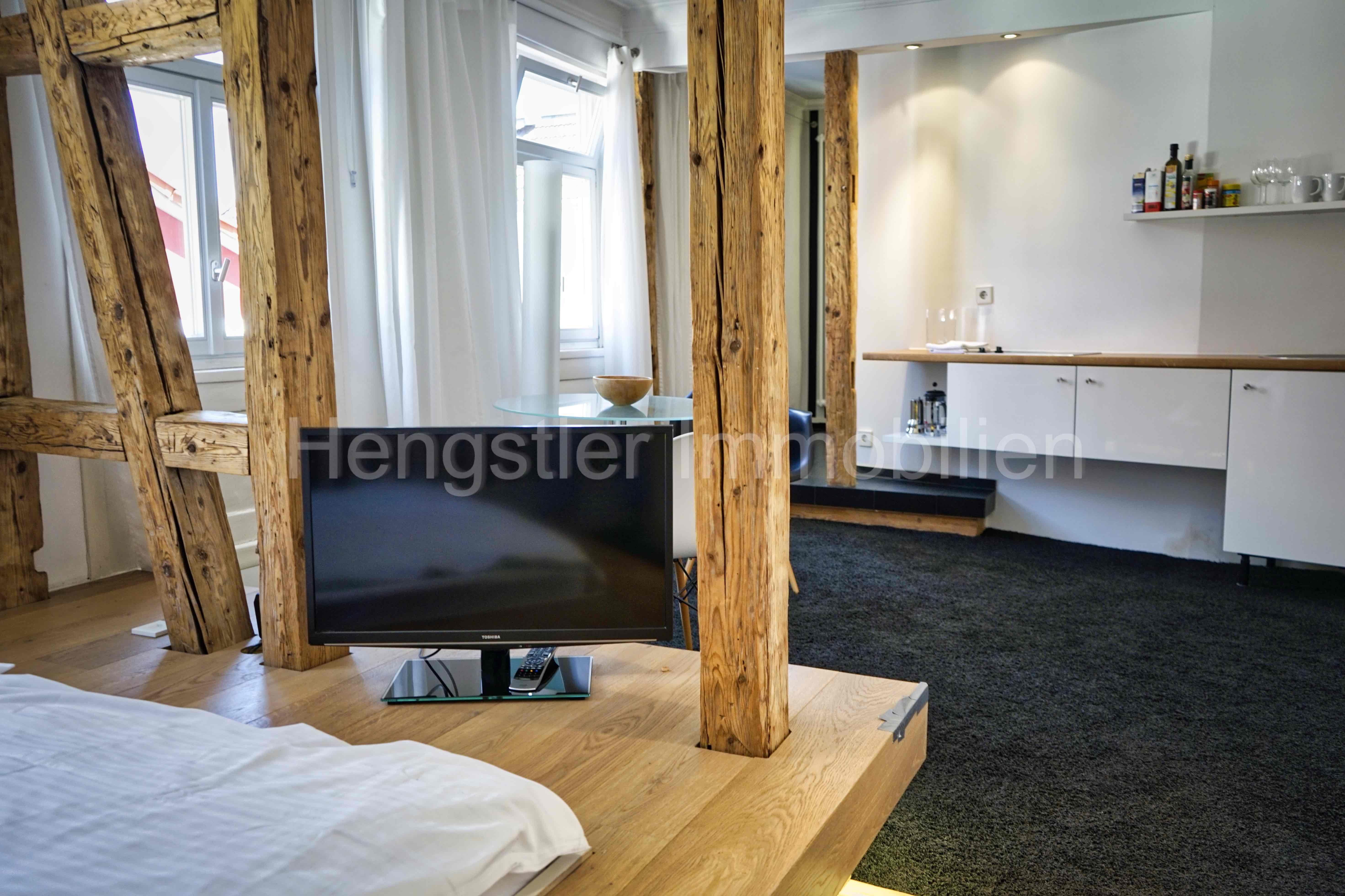 Wohnung zur Miete Wohnen auf Zeit 1.310 € 1 Zimmer 42 m²<br/>Wohnfläche 01.06.2025<br/>Verfügbarkeit Heusteigviertel Stuttgart-Mitte 70182