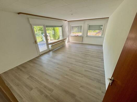 Terrassenwohnung zur Miete 800 € 2,5 Zimmer 70 m² Geschoss EG/1 frei ab sofort Ihlingen Horb am Neckar 72160