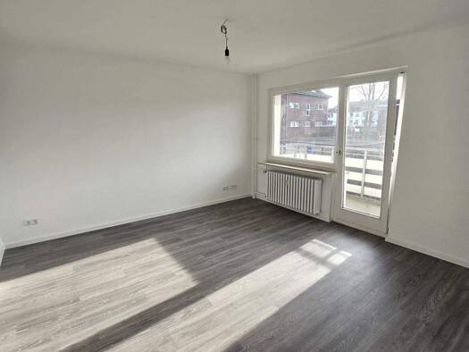 Wohnung zur Miete 450 € 3 Zimmer 60,4 m² 1. Geschoss frei ab sofort Spessartstraße 13 Mittelmeiderich Duisburg 47137