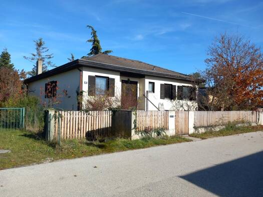 Einfamilienhaus zum Kauf 310.000 € 5 Zimmer 119 m² 570 m² Grundstück Eggendorf 2601
