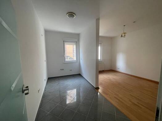 Wohnung zur Miete 800 € 2 Zimmer 42 m² Geschoss EG/1 frei ab 01.11.2026 Zirndorf Zirndorf 90513