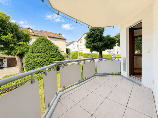 Wohnung zum Kauf 395.000 € 4,5 Zimmer 104 m² EG Calmbacher Straße 19 Böblingen 71034