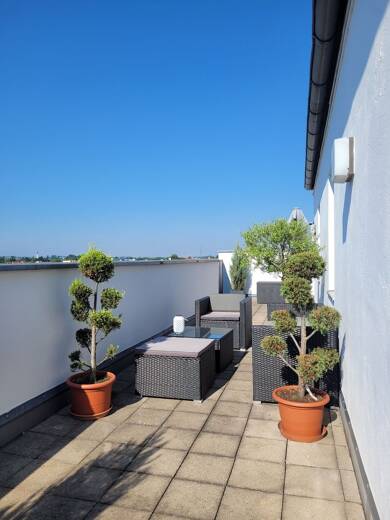 Terrassenwohnung zur Miete 700 € 2 Zimmer 80 m² Geschoss 4/5 frei ab 01.09.2025 Planungsbezirk 113 Straubing 94315