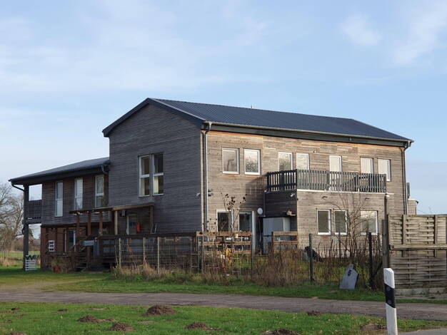 Mehrfamilienhaus zum Kauf provisionsfrei 495.000 € 12 Zimmer 301 m² 6.300 m² Grundstück Elbuferstraße 5 Hohnstorf Hohnstorf (Elbe) 21522
