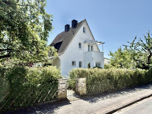 Einfamilienhaus zum Kauf 298.500 € 4 Zimmer 120 m² 808 m² Grundstück Bad Pyrmont Bad Pyrmont 31812