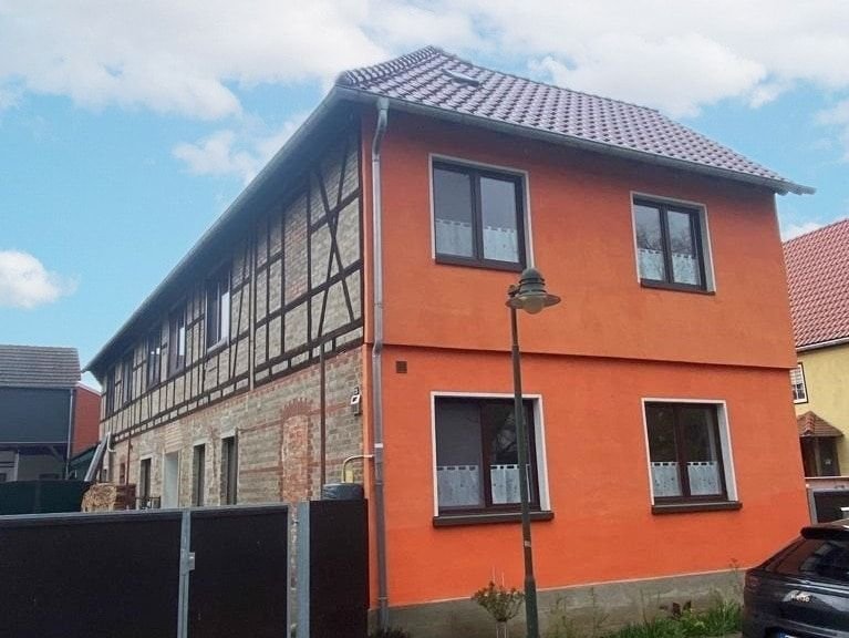 Einfamilienhaus zum Kauf 105.000 € 6 Zimmer 217 m²<br/>Wohnfläche 333 m²<br/>Grundstück ab sofort<br/>Verfügbarkeit Catharinau Uhlstädt-Kirchhasel 07407