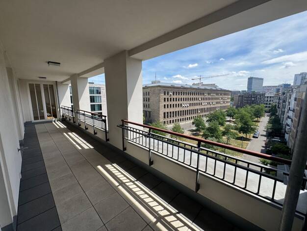 Wohnung zur Miete 4.288 € 5 Zimmer 218 m² 5. Geschoss frei ab sofort Mitte Berlin 10117