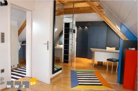 Wohnung zur Miete Wohnen auf Zeit 750 € 1,5 Zimmer 34 m²<br/>Wohnfläche 01.12.2024<br/>Verfügbarkeit Unterrath Düsseldorf 40468