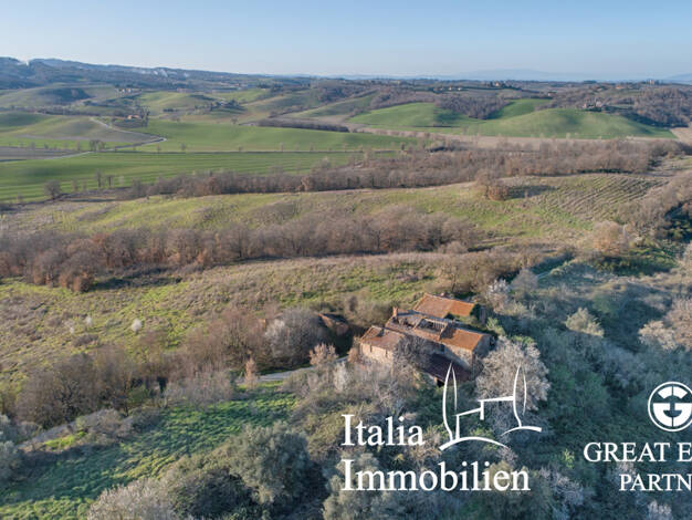 Bauernhaus zum Kauf 1.190.000 € 20 Zimmer 800 m² 482.000 m² Grundstück Chiusi 53043