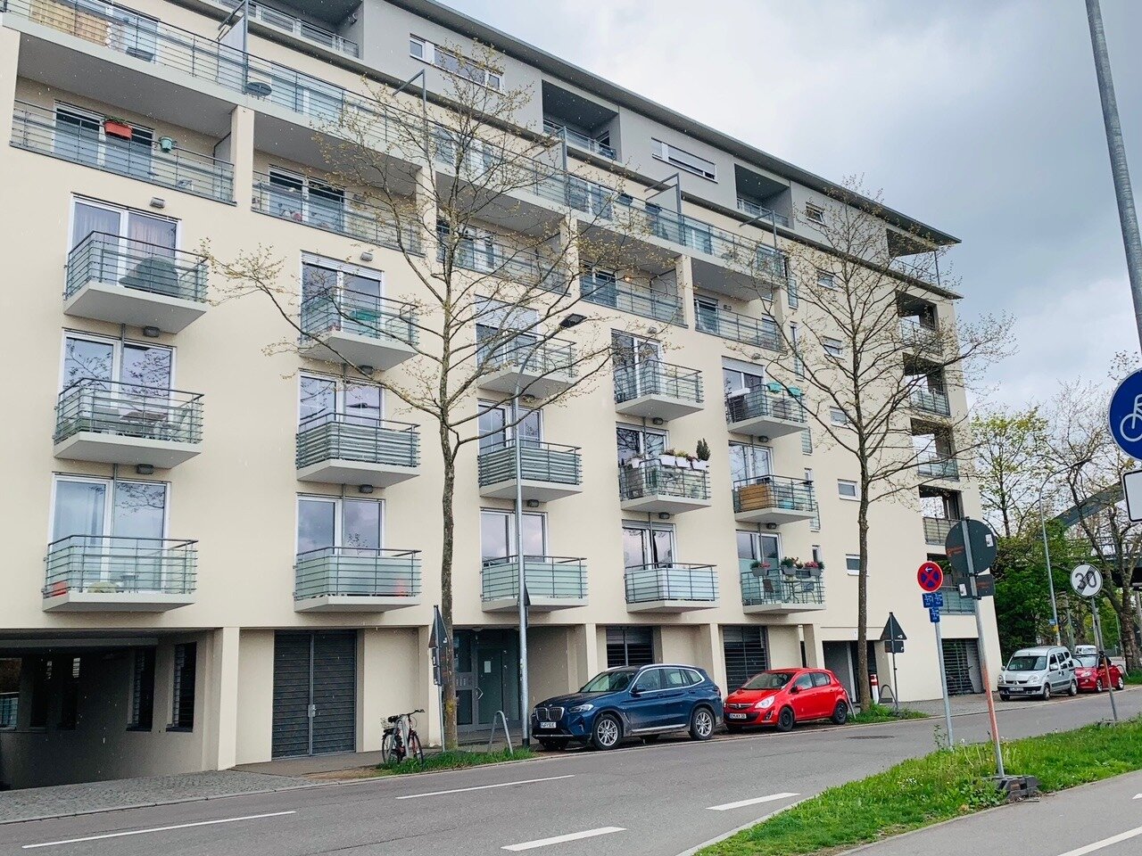 Studio zum Kauf 210.000 € 2 Zimmer 48,2 m²<br/>Wohnfläche 4.<br/>Geschoss Brühl - Güterbahnhof Freiburg 79106