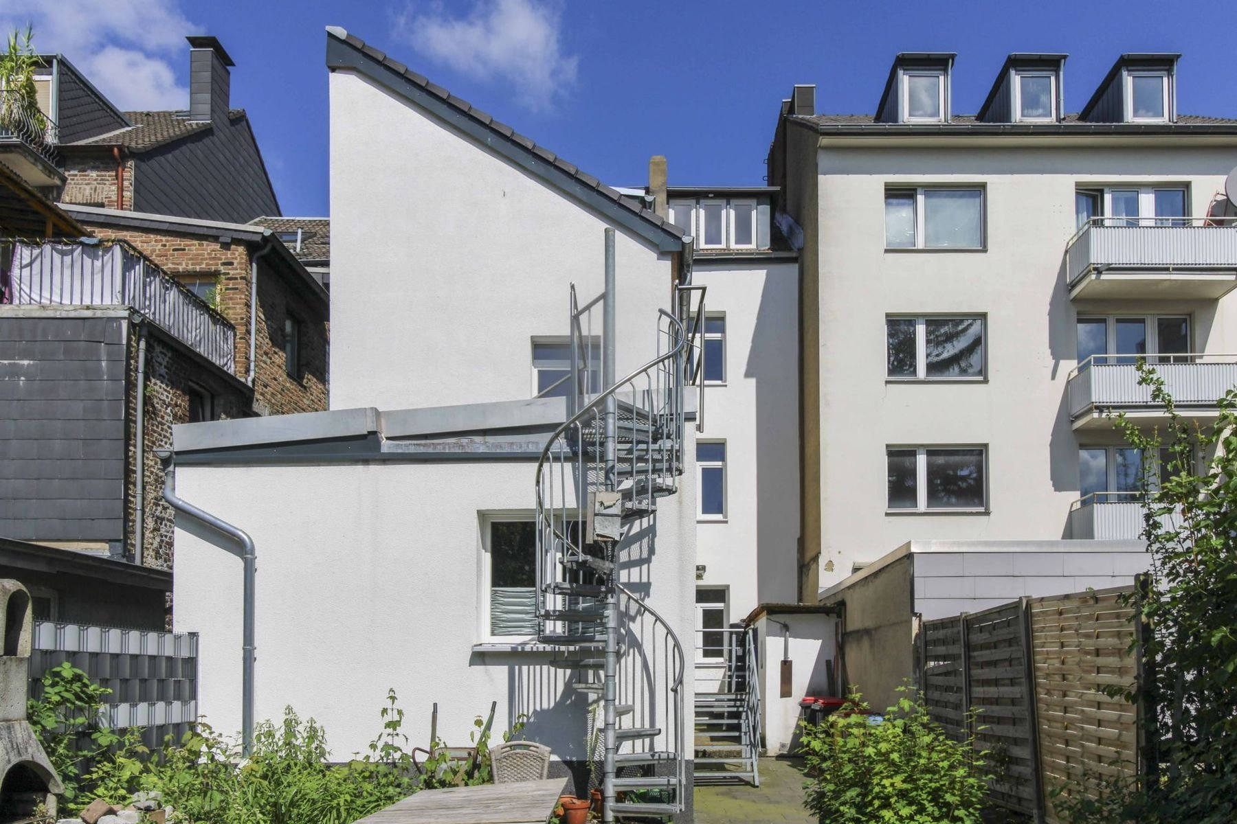 Mehrfamilienhaus zum Kauf als Kapitalanlage geeignet 690.000 € 13 Zimmer 279 m²<br/>Wohnfläche 372,1 m²<br/>Grundstück Rothe Erde Aachen 52068