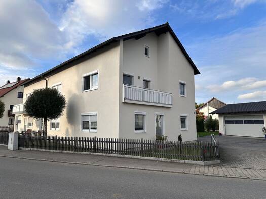 Doppelhaushälfte zur Miete 950 € 6 Zimmer 180 m² frei ab 01.01.2026 Grafentraubach Laberweinting 84082