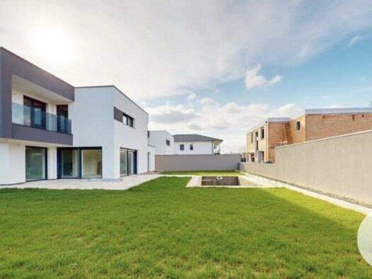 Einfamilienhaus zum Kauf - Erstbezug 659.000 € 4,5 Zimmer 139,1 m² 44,2 m² Grundstück Strasshof an der Nordbahn 2231