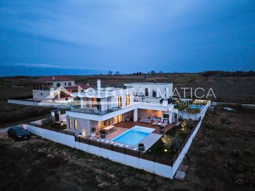 Haus zum Kauf 890.000 € 140 m² 533 m² Grundstück Privlaka