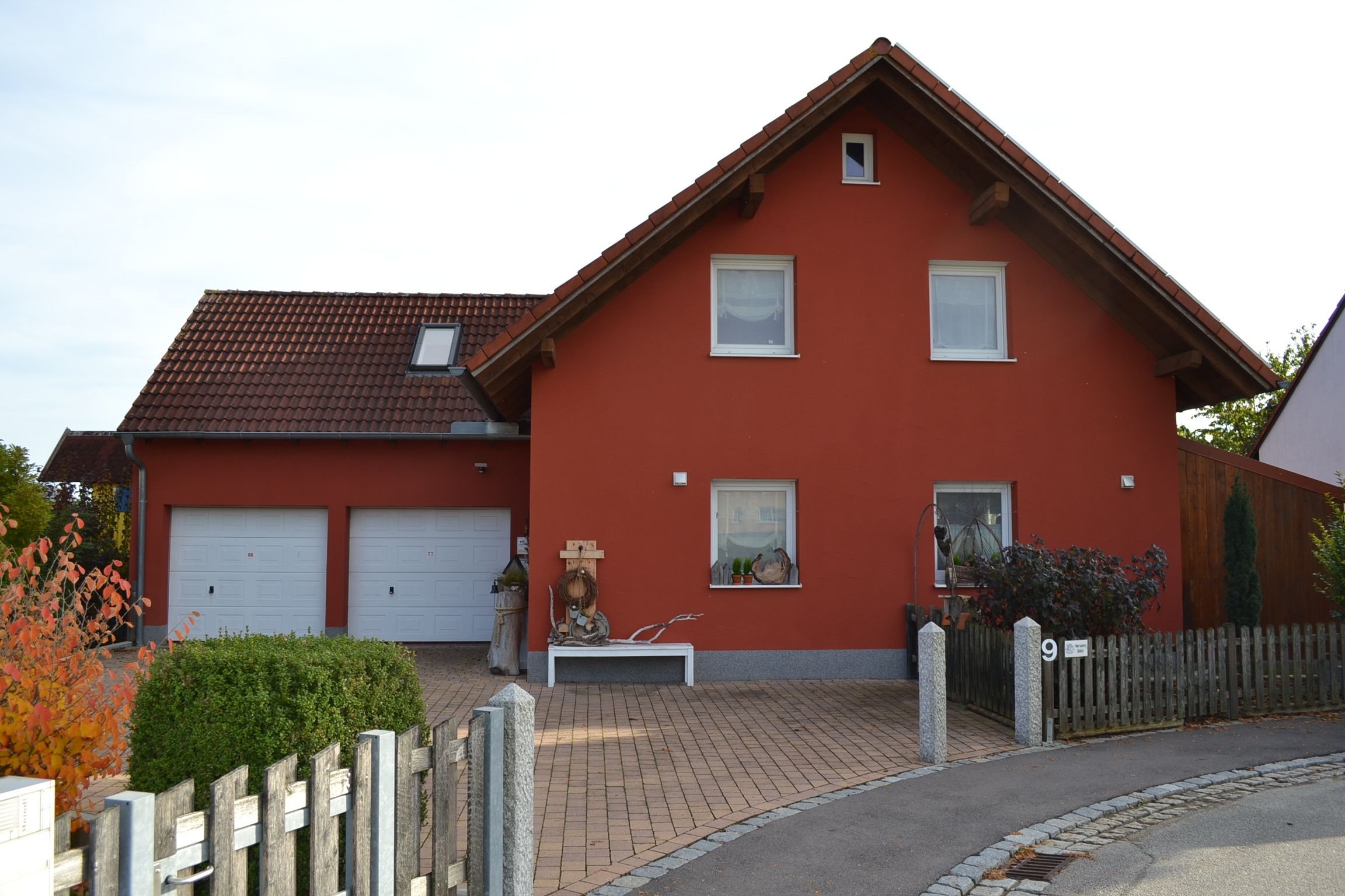 Einfamilienhaus zum Kauf 585.000 € 4,5 Zimmer 133 m²<br/>Wohnfläche 658 m²<br/>Grundstück Pfakofen Pfakofen 93101