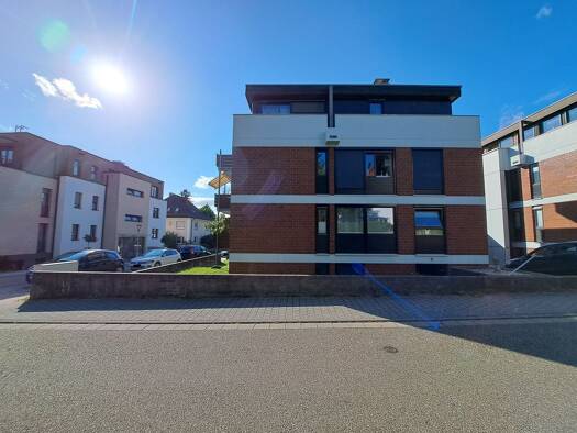 Haus zum Kauf 1.000.000 € 11 Zimmer 310 m² Ettlingen 76275