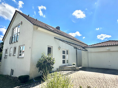 Einfamilienhaus zur Miete 2.500 € 7,5 Zimmer 238 m² 538 m² Grundstück frei ab sofort Backnang Backnang 71522