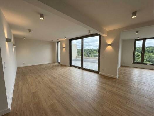 Penthouse zur Miete 2.050 € 3 Zimmer 128 m² Geschoss 2/3 frei ab 01.11.2026 Alt-Saarbrücken Mitte 66119
