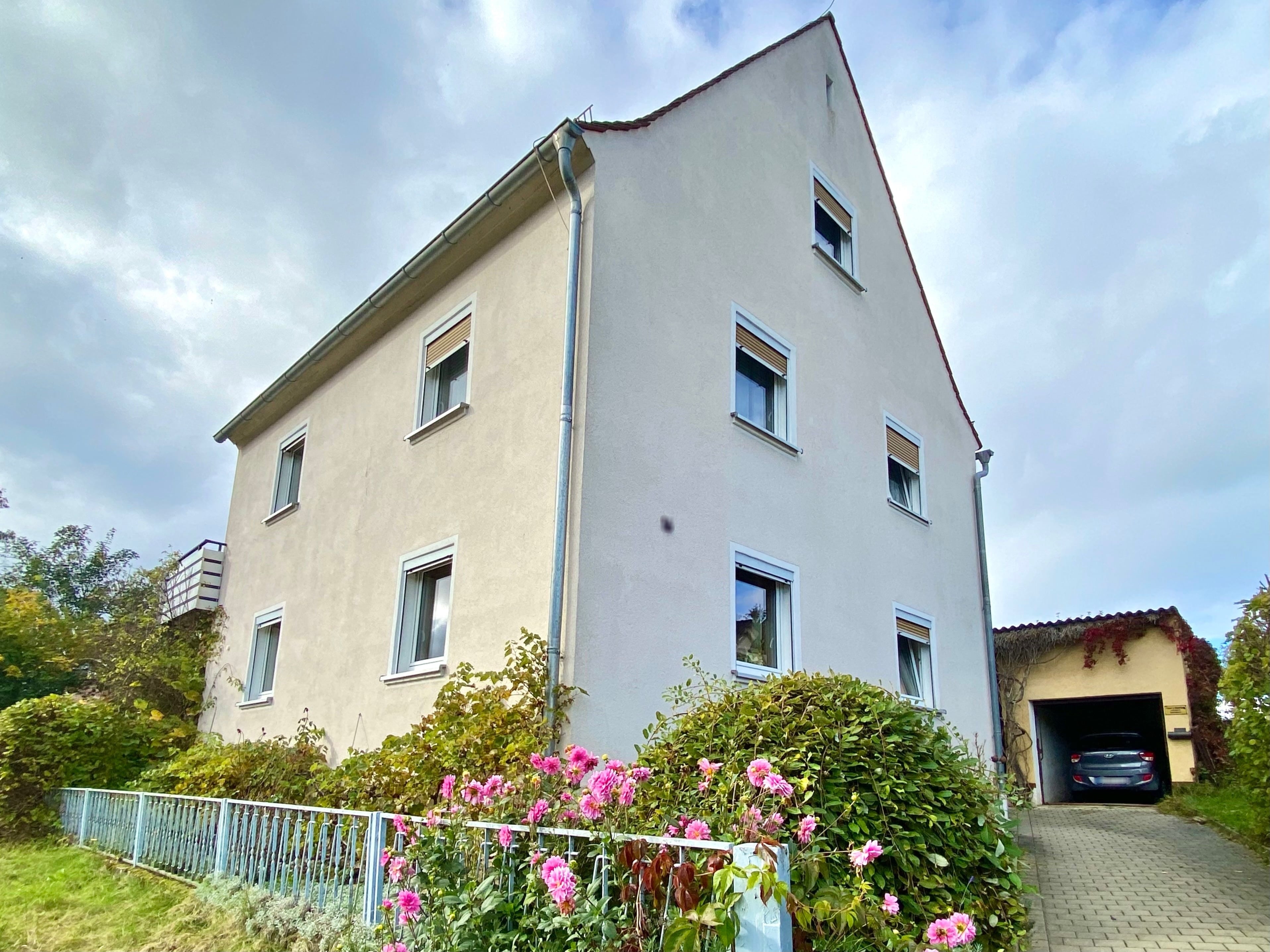 Einfamilienhaus zum Kauf 350.000 € 7 Zimmer 130 m²<br/>Wohnfläche 4.880 m²<br/>Grundstück Drosendorf Memmelsdorf 96117