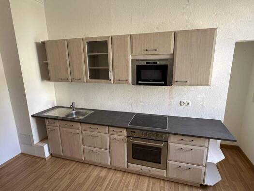 Wohnung zur Miete 340 € 2 Zimmer 60 m² 1. Geschoss Werdau 08412