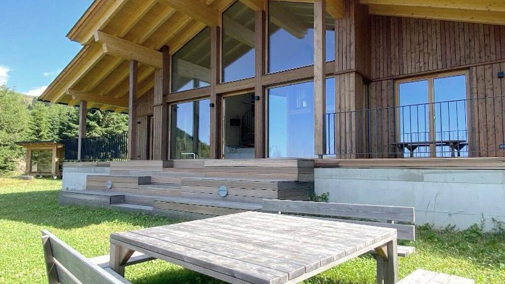 Einfamilienhaus zum Kauf 5 Zimmer 185 m² 1.600 m² Grundstück frei ab sofort Gerlitzen Alpe Treffen am Ossiacher See 9521