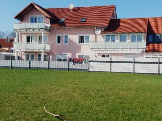 Wohnung zur Miete 1.050 € 3 Zimmer 100 m² frei ab sofort Schwaig Neustadt a.d.Donau 93333