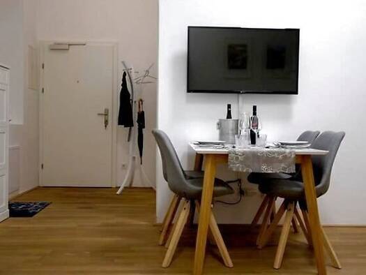 Studio zur Miete auf Zeit 1.500 € 1 Zimmer 32 m² frei ab 01.01.2027 Wien 1080