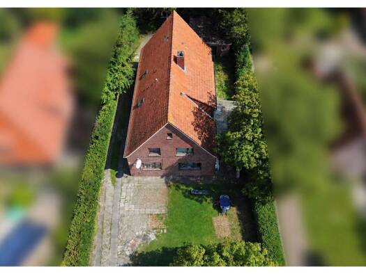 Haus zum Kauf 349.000 € 10 Zimmer 1.299 m² Grundstück Egels Aurich 26605