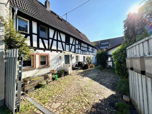Mehrfamilienhaus zum Kauf 697.000 € 15 Zimmer 395 m² 468 m² Grundstück frei ab sofort Eddersheim Hattersheim 65795