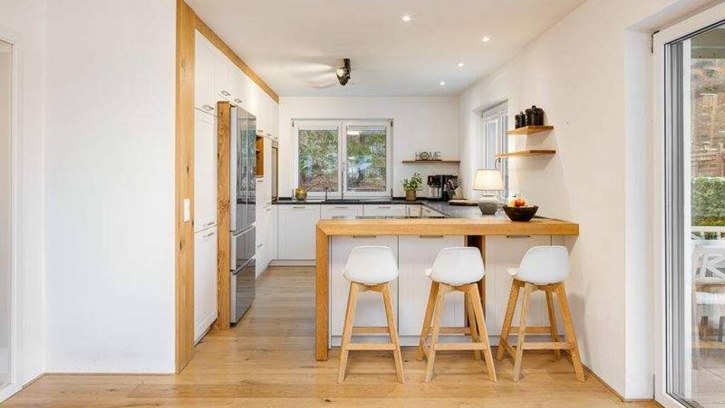 Einfamilienhaus zum Kauf 1.250.000 € 5,5 Zimmer 171 m² 389 m² Grundstück frei ab sofort Nicklheim Raubling / Nicklheim 83064