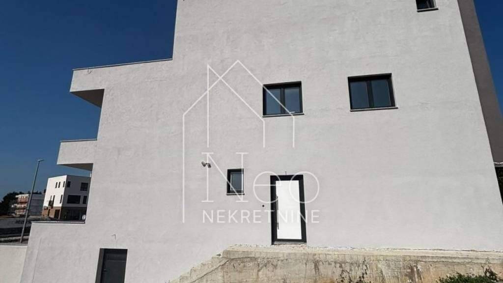 Wohnung zum Kauf 440.000 € 4 Zimmer 162 m² Grad, Sibenik Sibenik