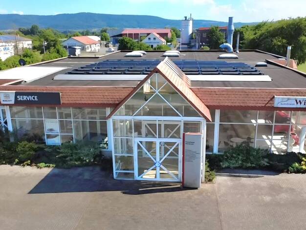 Werkstatt zum Kauf 549.000 € 800 m² Lagerfläche Berga Berga 06536