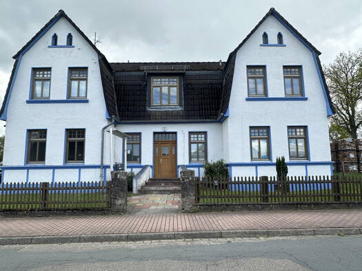 Mehrfamilienhaus zum Kauf provisionsfrei 345.000 € 11 Zimmer 267,6 m² 1.986 m² Grundstück Tannrähmsweg 3 Suderburg Suderburg 29556