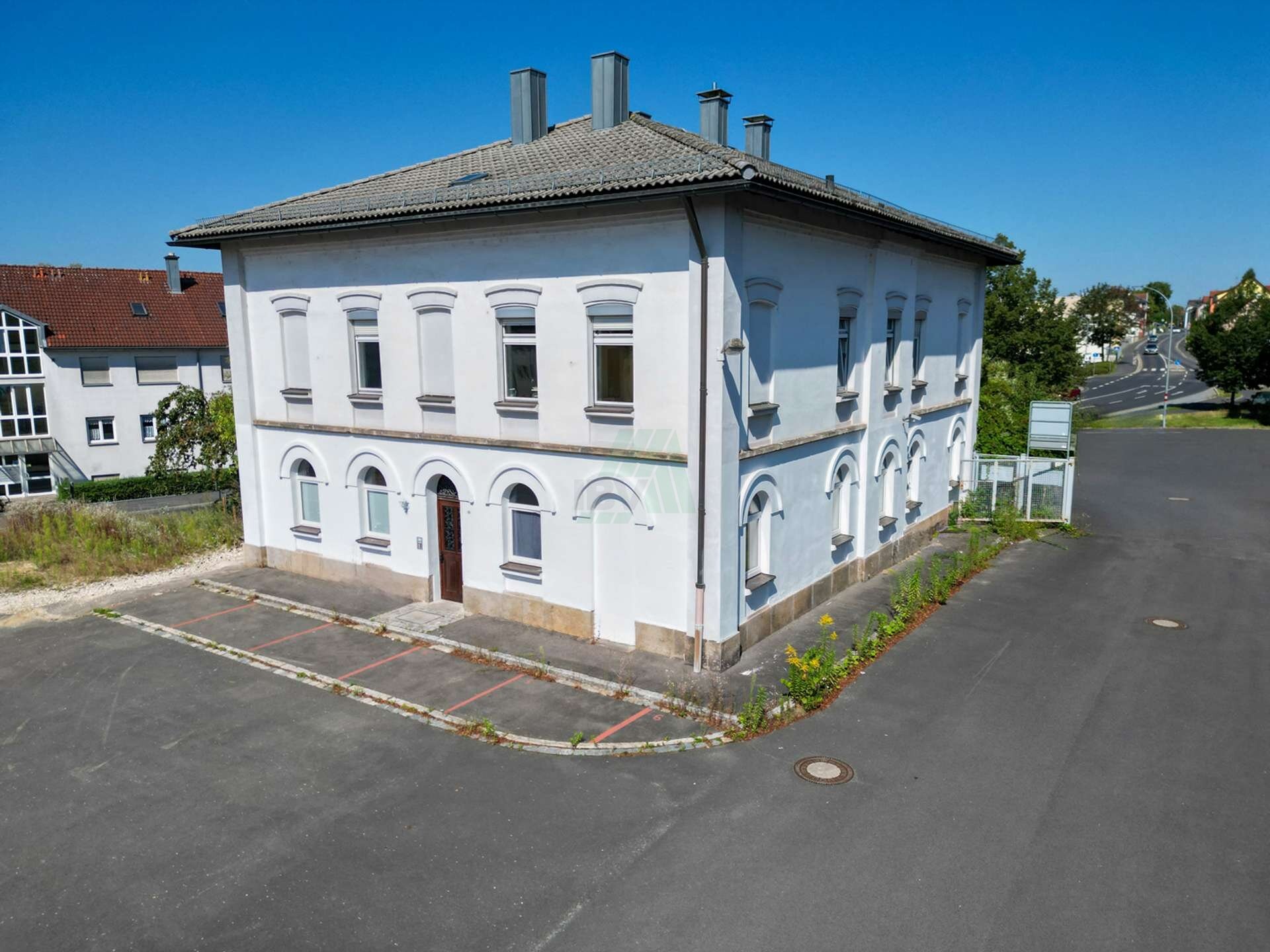 Mehrfamilienhaus zum Kauf 495.000 € 7 Zimmer 302 m²<br/>Wohnfläche 655 m²<br/>Grundstück Schlachthof Amberg 92224