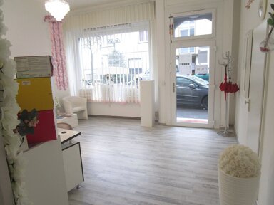 Laden zur Miete 700 € 2 Zimmer 88 m² Verkaufsfläche Schlagbaum Solingen 42655