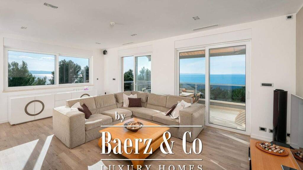 Studio zum Kauf 1.570.000 € 4 Zimmer 196 m² podstrana