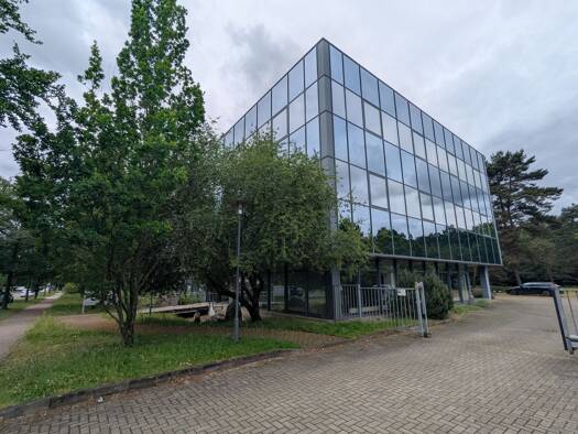 Produktionshalle zur Miete provisionsfrei Manfred-von-Ardenne-Ring 13 Albertstadt Dresden 01099