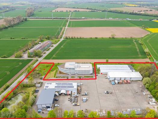 Produktionshalle zum Kauf als Kapitalanlage geeignet 4.000.000 € 3.593 m² 25.999 m² Grundstück Rosdorf Rosdorf 37124