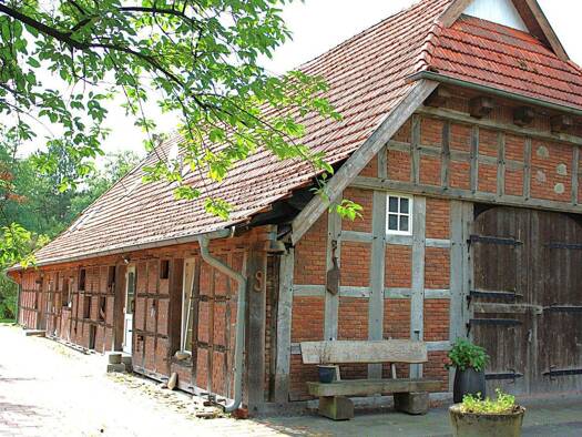 Bauernhaus zum Kauf 370.000 € 6 Zimmer 165,5 m² 3.534 m² Grundstück frei ab sofort Sage-Haast Großenkneten 26197