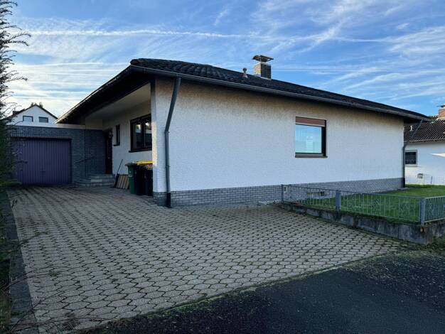 Bungalow zum Kauf 398.000 € 4 Zimmer 131 m² 690 m² Grundstück Frohnhardt Königswinter 53639