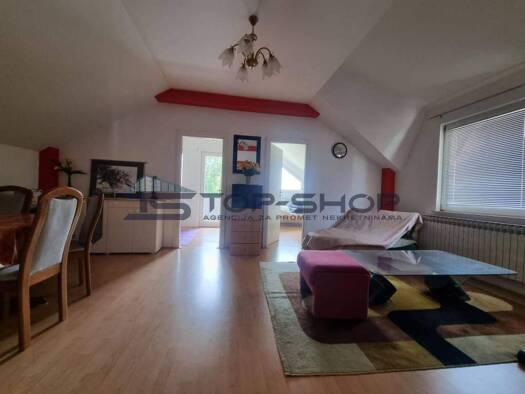 Wohnung zur Miete 800 € 2 Zimmer 82 m² 1. Geschoss Zagreb