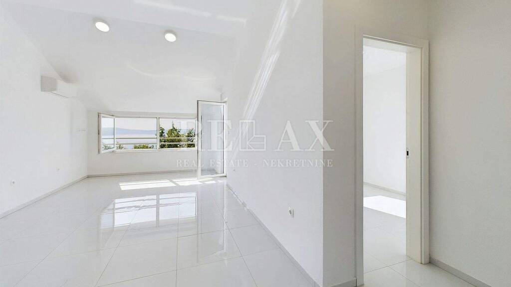 Wohnung zum Kauf 251.820 € 3 Zimmer 1. Geschoss Crikvenica 51260