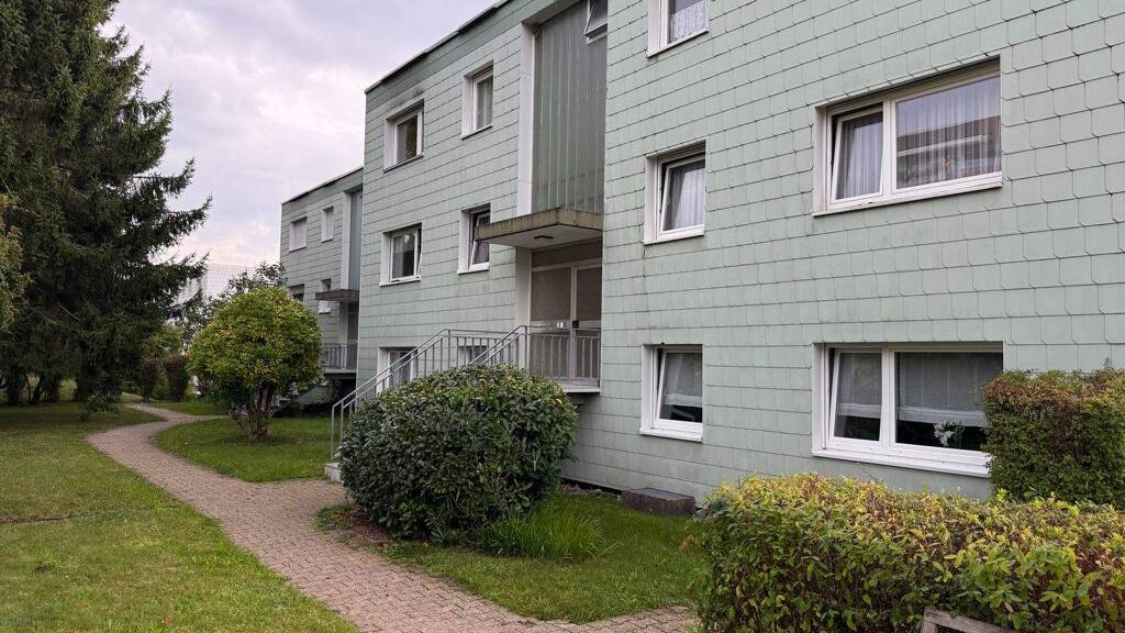 Wohnung zum Kauf 153.000 € 3 Zimmer 85 m² 2. Geschoss frei ab sofort Stadtgebiet Sankt Georgen im Schwarzwald 78112