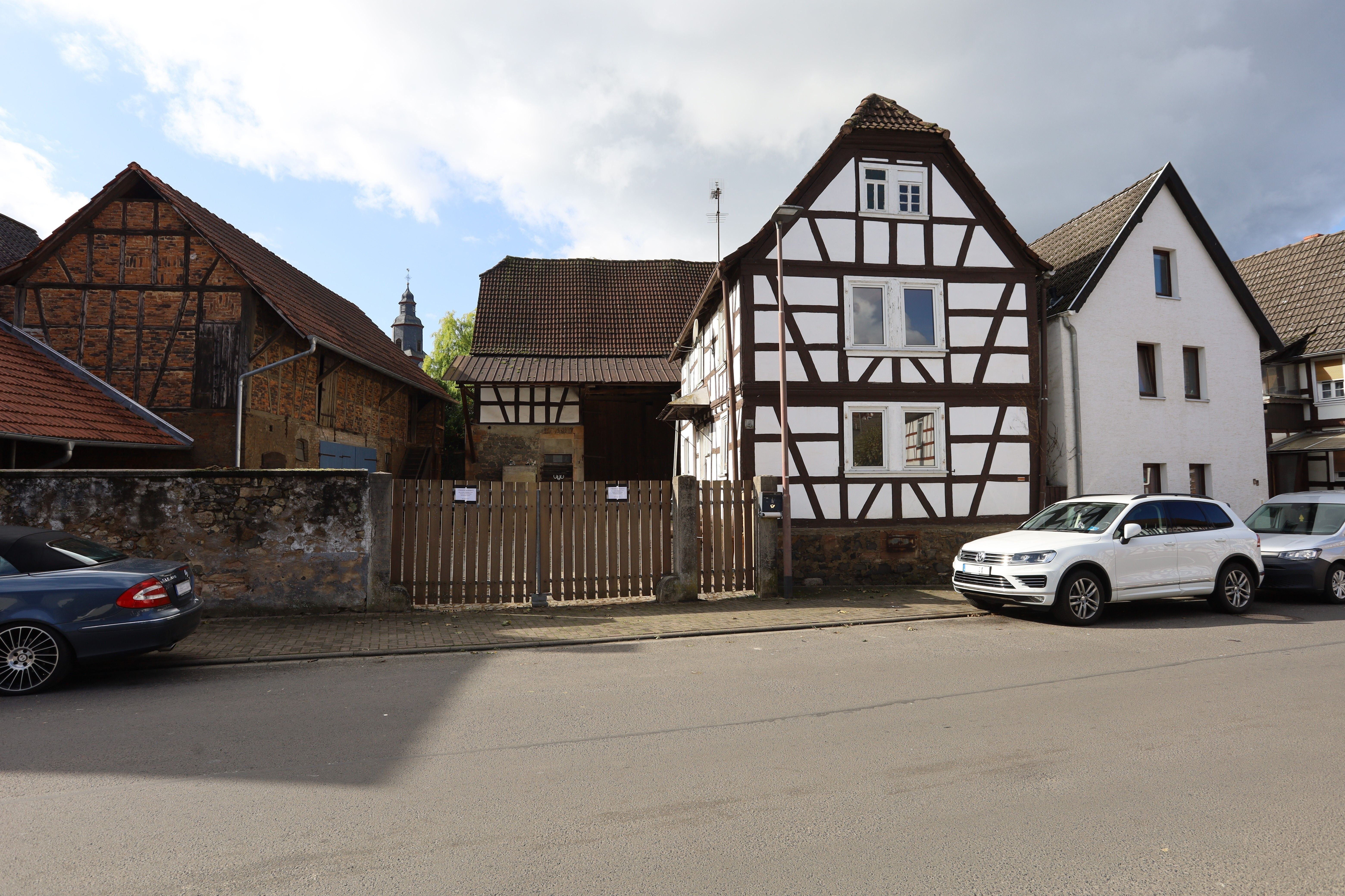 Einfamilienhaus zum Kauf provisionsfrei 169.000 € 3,5 Zimmer 105 m²<br/>Wohnfläche 609 m²<br/>Grundstück Stammheim Florstadt 61197