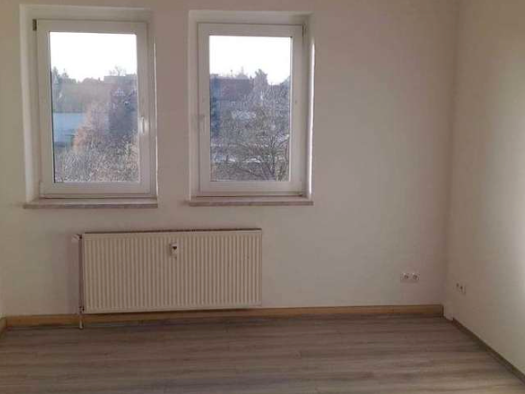 Wohnung zur Miete 380 € 3 Zimmer 90 m² 2 Geschosse frei ab sofort Hauptstraße 70 Lossa Finne 06647