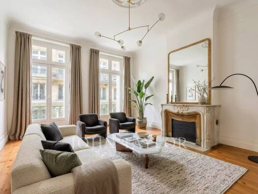Wohnung zum Kauf 598.000 € 5 Zimmer 134 m² 1. Geschoss Chartrons Bordeaux 33000