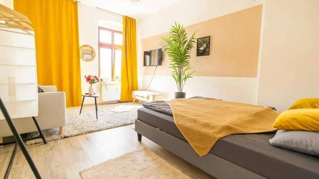 Mehrfamilienhaus zum Kauf 699.000 € 24 Zimmer 558 m² 483 m² Grundstück Innenstadt Görlitz 02826